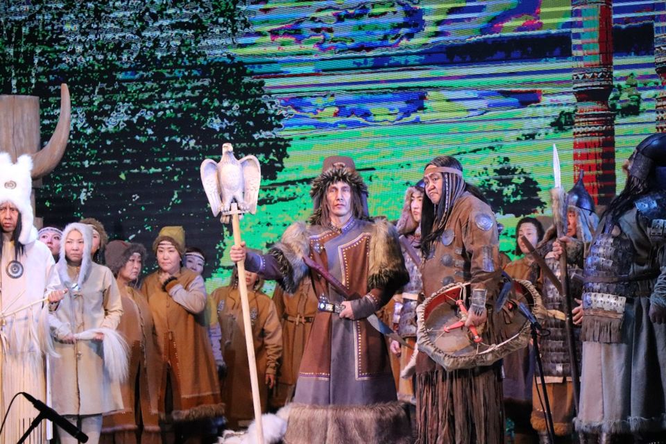 You are currently viewing Премьера оперы Марка Жиркова «Сыгый Кырынаастыыр» — чудо на Вилюйской сцене состоялось!